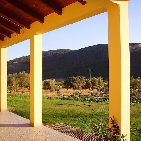 Agriturismo La Grotta Del Tesoro Santadi Kültér fotó