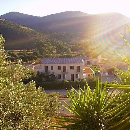Agriturismo La Grotta Del Tesoro Santadi Kültér fotó